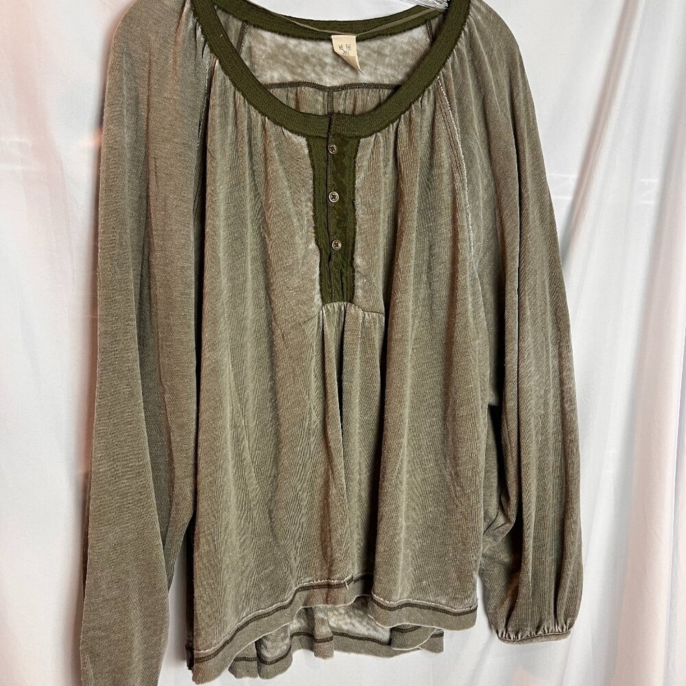 Women's Grey/Green We The Free knit Long slv pullover top Size S